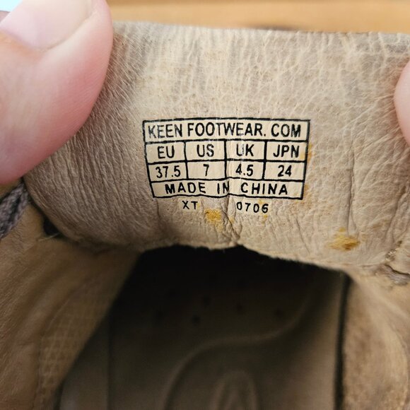 KEEN Presidio Red Leather Hiking Sneaker - Picture 5 of 6